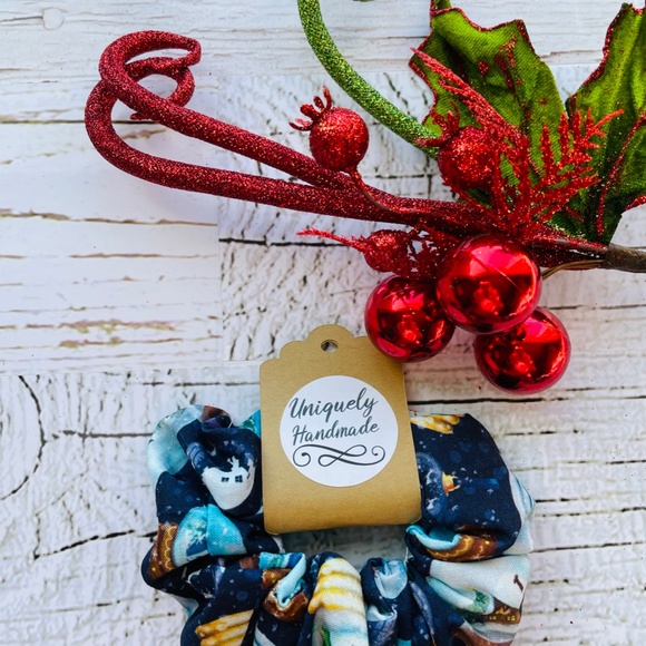 XL Dog Scrunchie ,Photoshoot, Hair Bow and Scrunchie! Match your Best Friend! - Picture 4 of 6